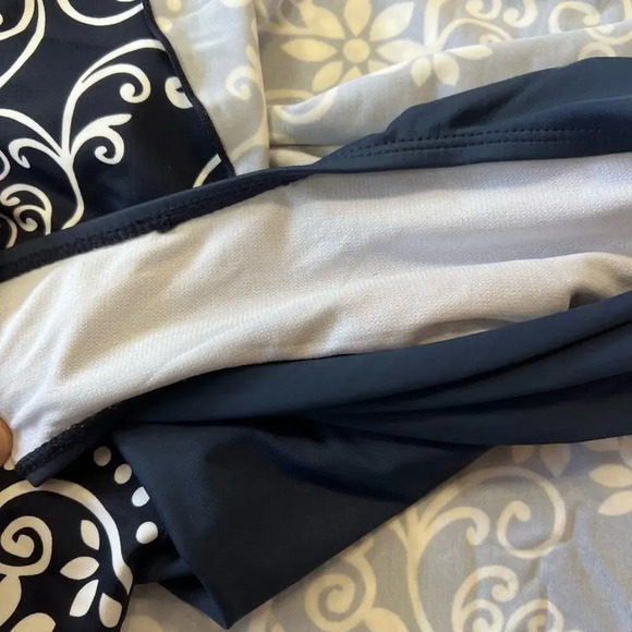 Wantdo swimsuit SZ 22/24w - Picture 4 of 5